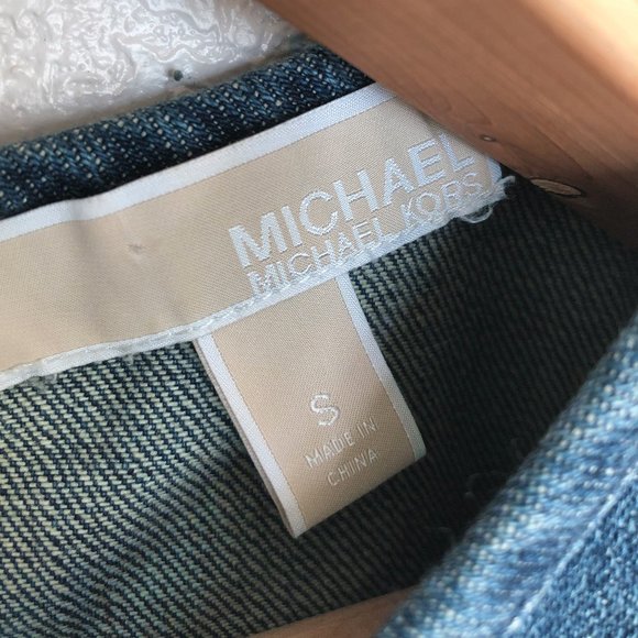 MICHAEL KORS Frayed Denum Crop Top - Picture 5 of 10